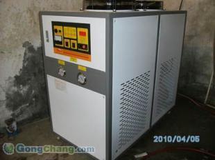 無錫建森制冷 螺桿式冷水機(jī)與方形冷卻塔的可靠供應(yīng)專家